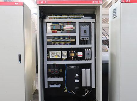 3000噸(dūn)液壓機細(xì)節6.jpg