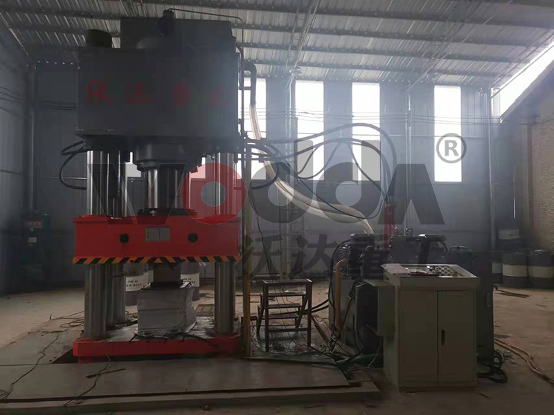 匣(xiá)缽成型液(yè)壓機