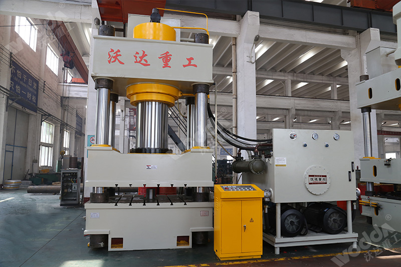 1000噸四(sì)柱液壓機廠家