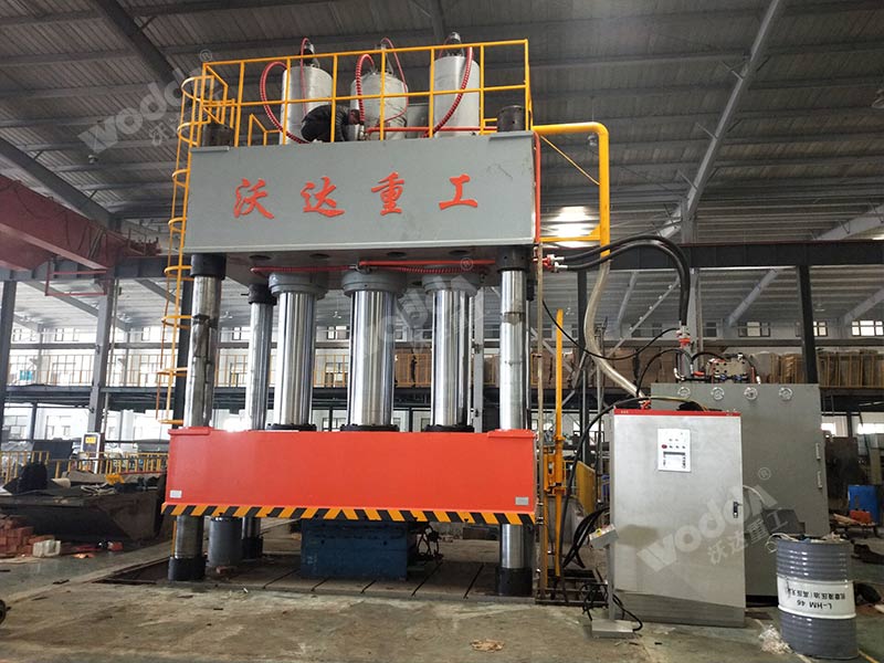 smc汽(qì)車導(dǎo)流罩成型(xíng)液壓(yā)機(jī)