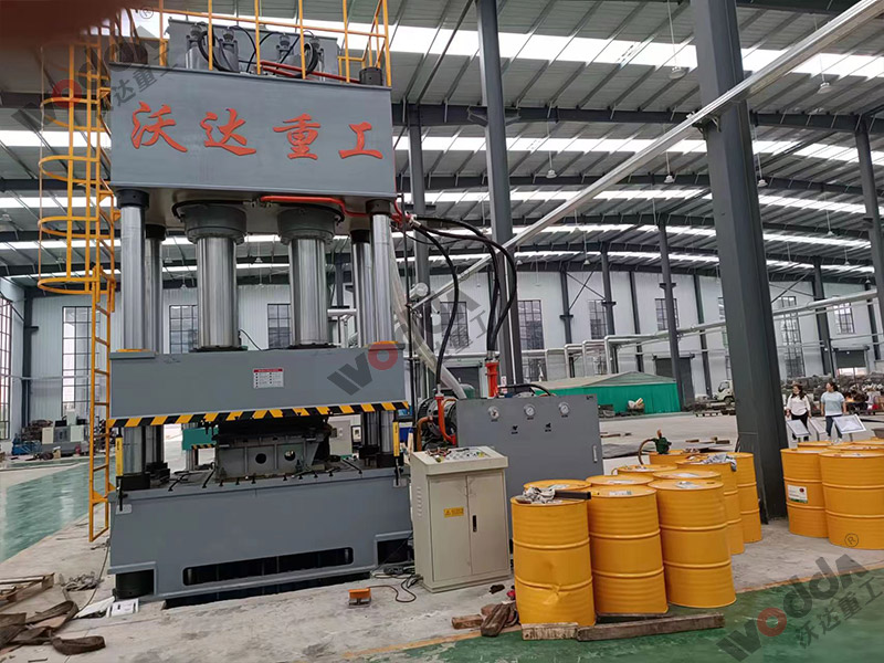 800噸汽車配(pèi)件液(yè)壓機(jī)
