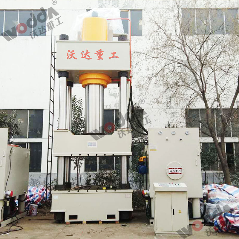 1000噸液(yè)壓機哪家好?液(yè)壓機廠家推薦(jiàn)