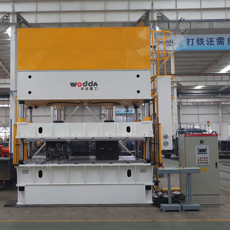 100噸汽(qì)車内飾件(jiàn)成型(xíng)液(yè)壓(yā)機車間現貨(huò)