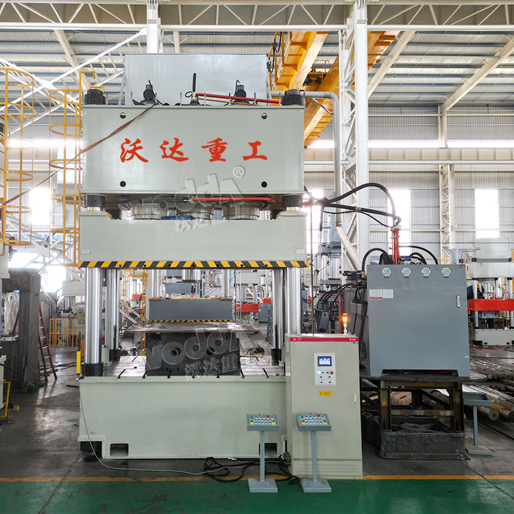 1500噸smc模(mó)壓成型四柱液(yè)壓機(jī)