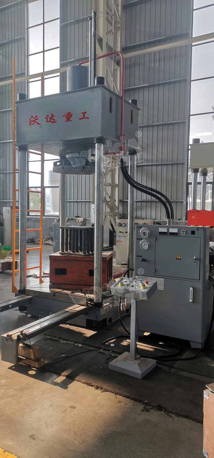 200噸電(diàn)機壓(yā)裝液壓機