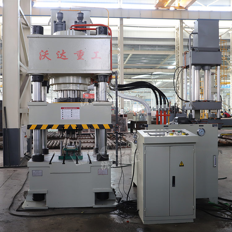400噸(dūn)三梁四柱(zhù)液壓機