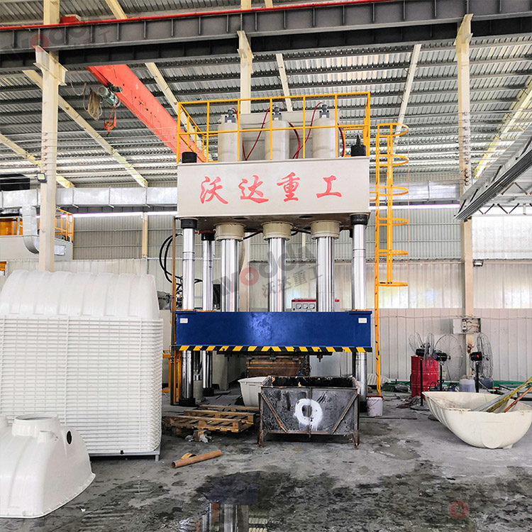 1000噸(dūn)玻璃鋼化(huà)糞池(chí)液壓(yā)機(jī)