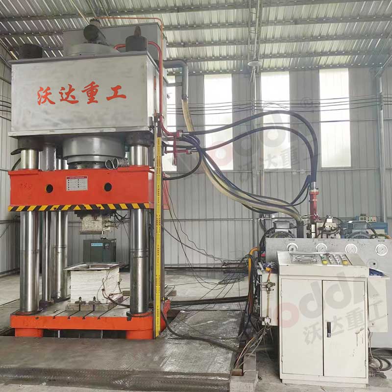 800噸(dūn)匣缽(bō)液壓機